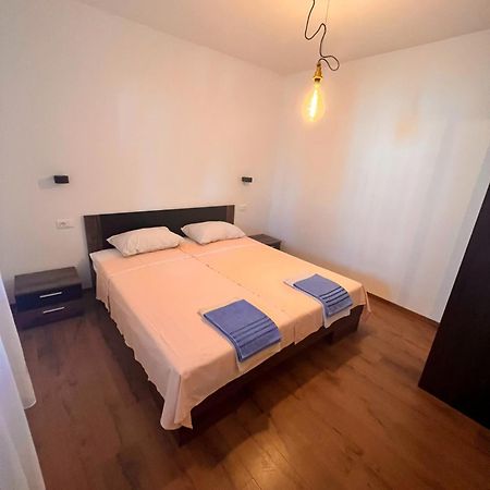 Mila Holiday Apartments Porec Exterior photo